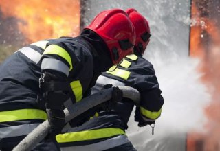 Пожар в бакинской школе потушен