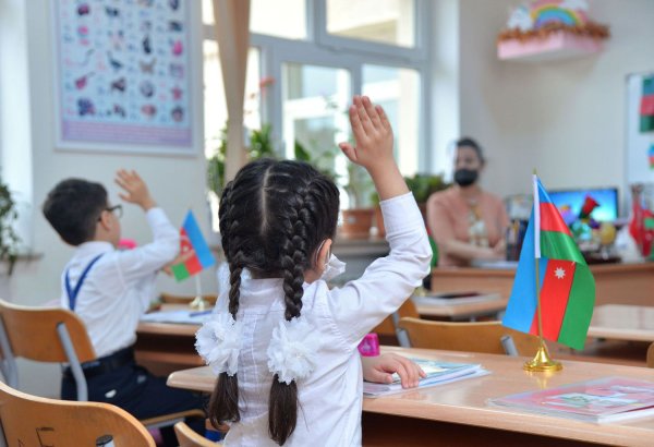 В Азербайджане в образовательных учреждениях с шестидневным обучением 19 и 26 марта будут рабочими днями