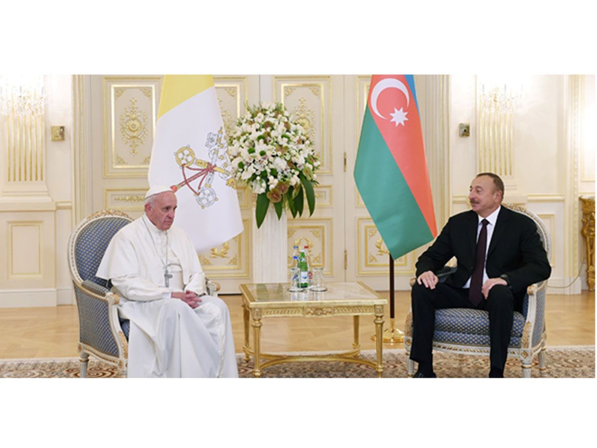 Azerbaijani president congratulates Pope Francis