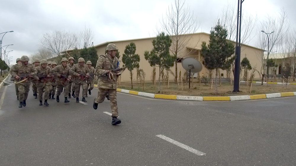 Привлеченные к учениям войска ВС Азербайджана выдвигаются в районы оперативного назначения (ФОТО/ВИДЕО)