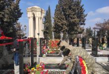 Военнослужащие азербайджанской армии посетили могилы шехидов, павших во имя Родины (ФОТО)