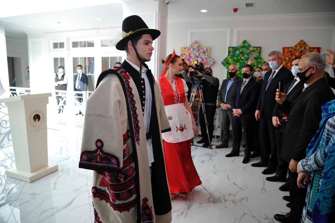 В Баку представлены национальные костюмы тюркского мира (ФОТО)