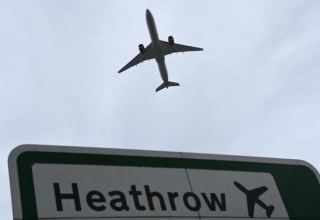 UK's Heathrow Airport flags tepid travel recovery until 2026
