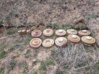 В Ходжавендском районе обнаружены и обезврежены десятки мин (ФОТО)
