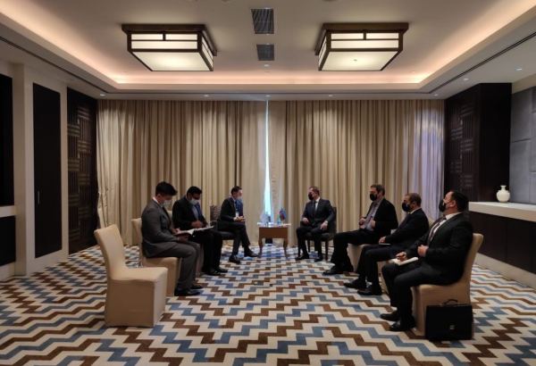 Глава МИД Азербайджана встретился с исполнительным директором Секретариата СВМДА (ФОТО)