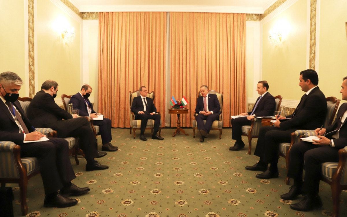 МИД Азербайджана и Таджикистана подписали программу сотрудничества на 2021-2022 годы (ФОТО)