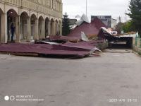 Сильный ветер повредил энергетическое хозяйство в ряде районов Азербайджана (ФОТО)