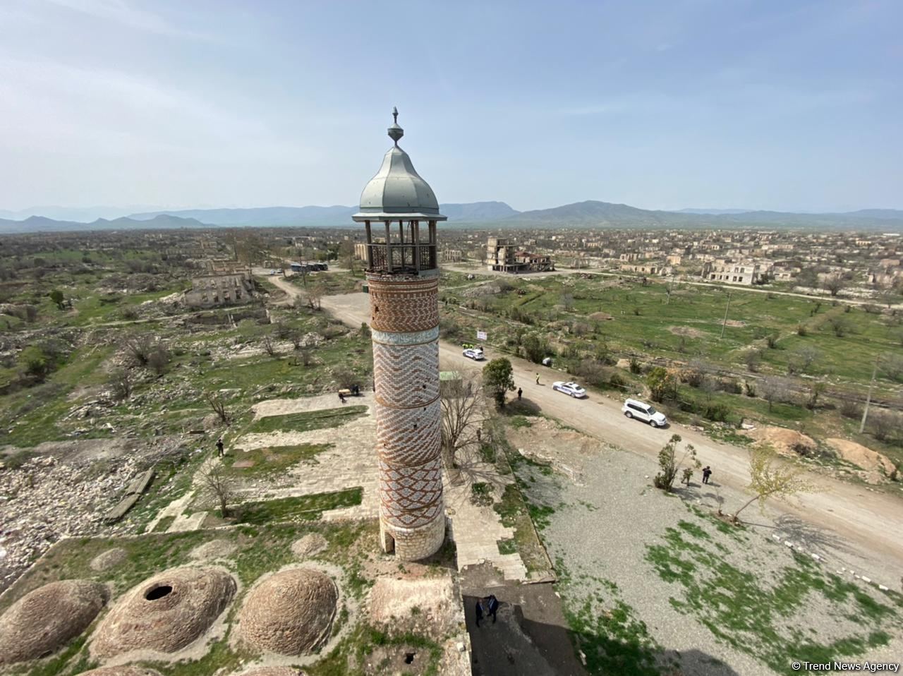 Главы религиозных конфессий в Азербайджане посетили Агдамскую джума-мечеть (ФОТО)