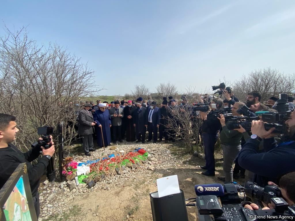 Azerbaijan's top religious officials visit graves of martyrs in liberated Aghdam (PHOTO/VIDEO)