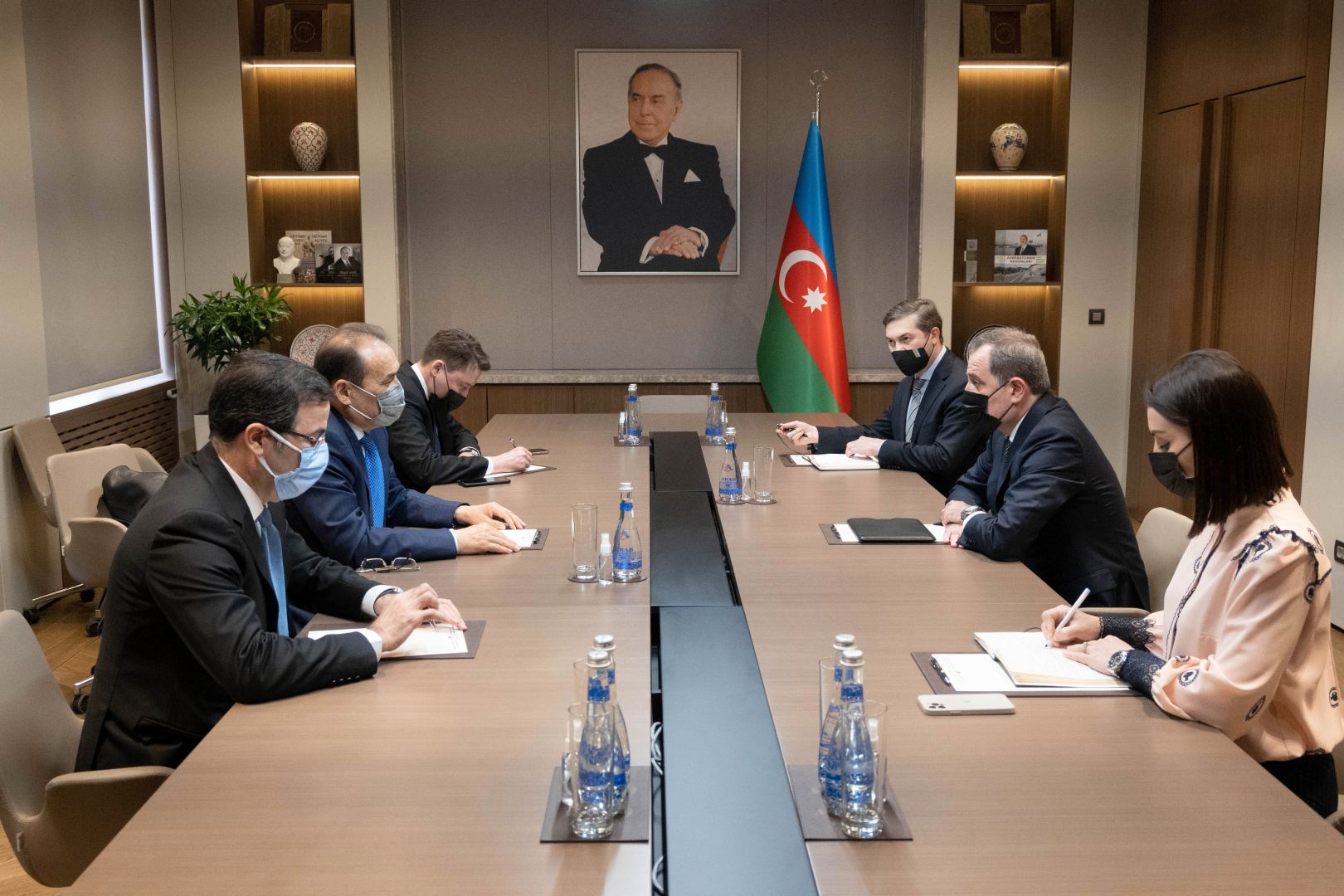 Глава МИД Азербайджана встретился с генсеком Тюркского совета (ФОТО)