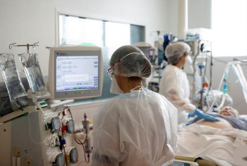 В Азербайджане назван размер премии, выплачиваемой врачам, борющимся с коронавирусом