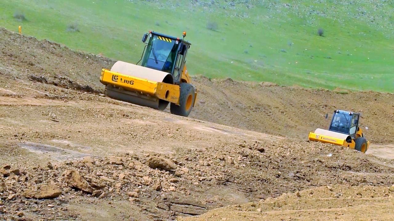 Construction of Hadrut-Jabrayil-Shukurbayli highway continues in Azerbaijan (PHOTO)