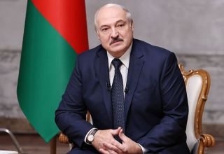 Lukaşenko Rusiyanın Ukraynada keçirdiyi əməliyyatları dəstəklədiyini bildirib
