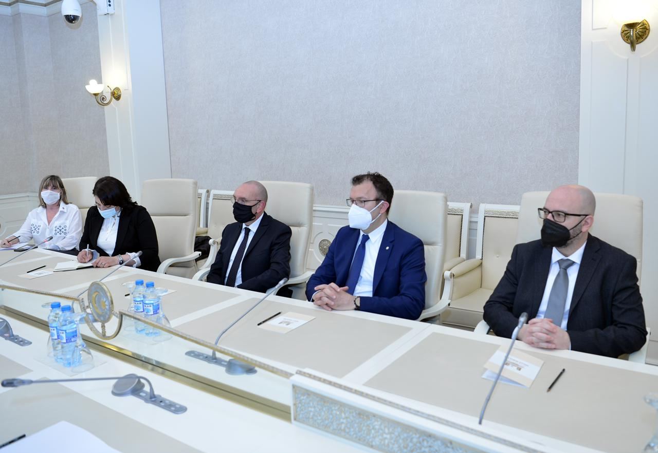 Обсуждено развитие сотрудничества между Азербайджаном и Италией (ФОТО)