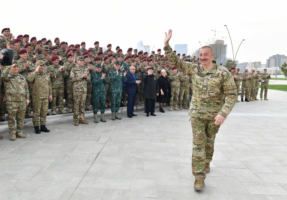 Президент Ильхам Алиев принял участие в открытии в Баку Парка военных трофеев (ФОТО/ВИДЕО)