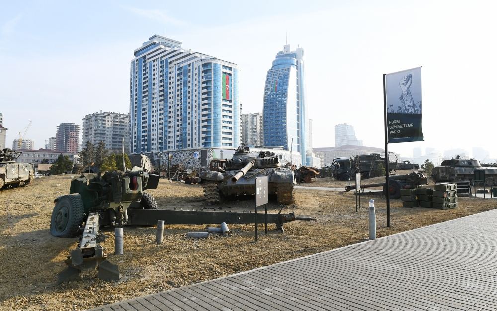 Парк военных трофеев в Баку - символ торжества победы героического азербайджанского народа - депутат