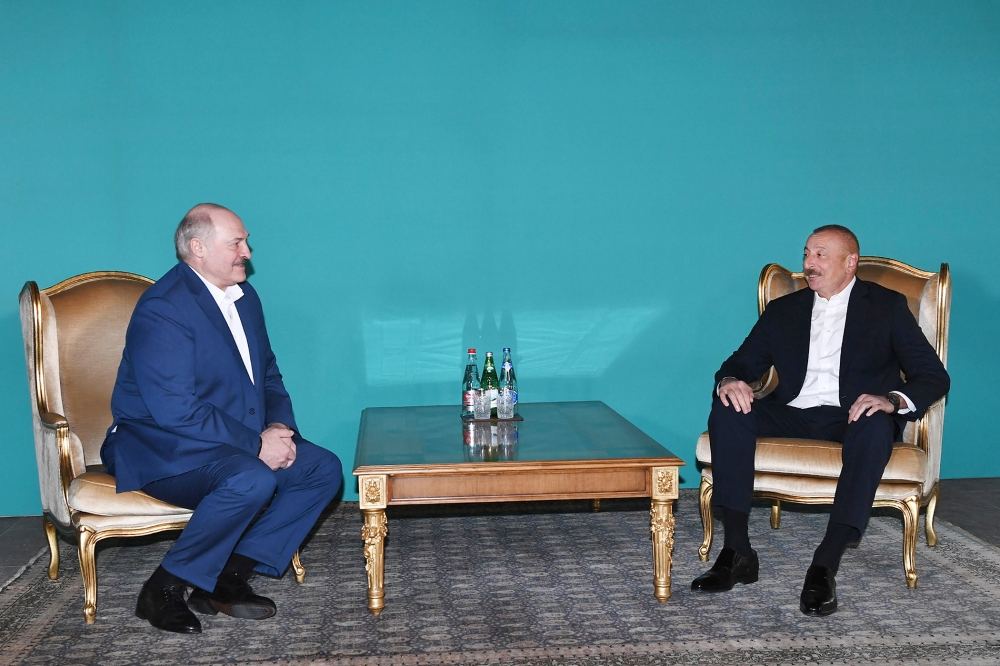 Состоялась неформальная встреча Президента Азербайджана Ильхама Алиева с Президентом Беларуси Александром Лукашенко