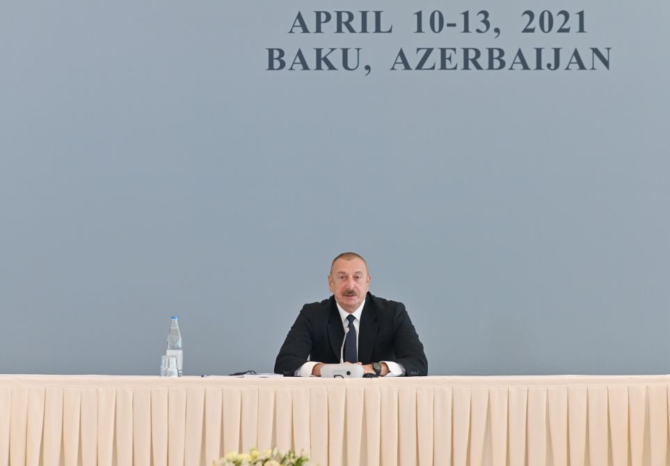 Президент Ильхам Алиев выступил на конференции в Университете АДА (ФОТО/ВИДЕО)