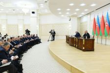 Президенты Азербайджана и Беларуси выступили с заявлениями для печати
(ФОТО)