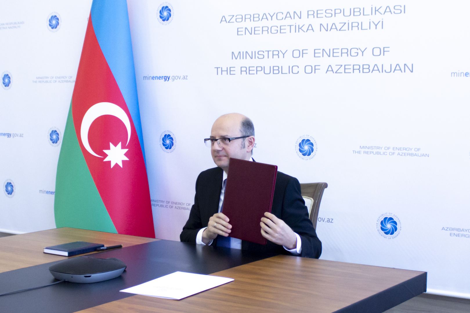 Минэнерго Азербайджана подписало Меморандум о взаимопонимании с МФК в области морской ветроэнергетики (ФОТО)