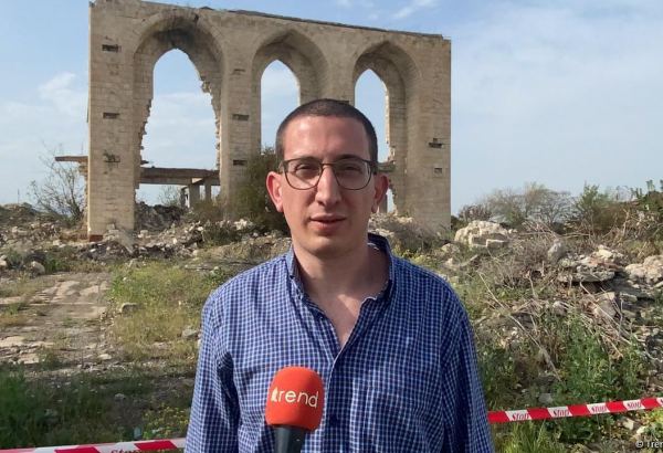 Ağdamda məscidlərin dağıdılmasını görmək üzücüdür - İsrailli jurnalist (VİDEO)