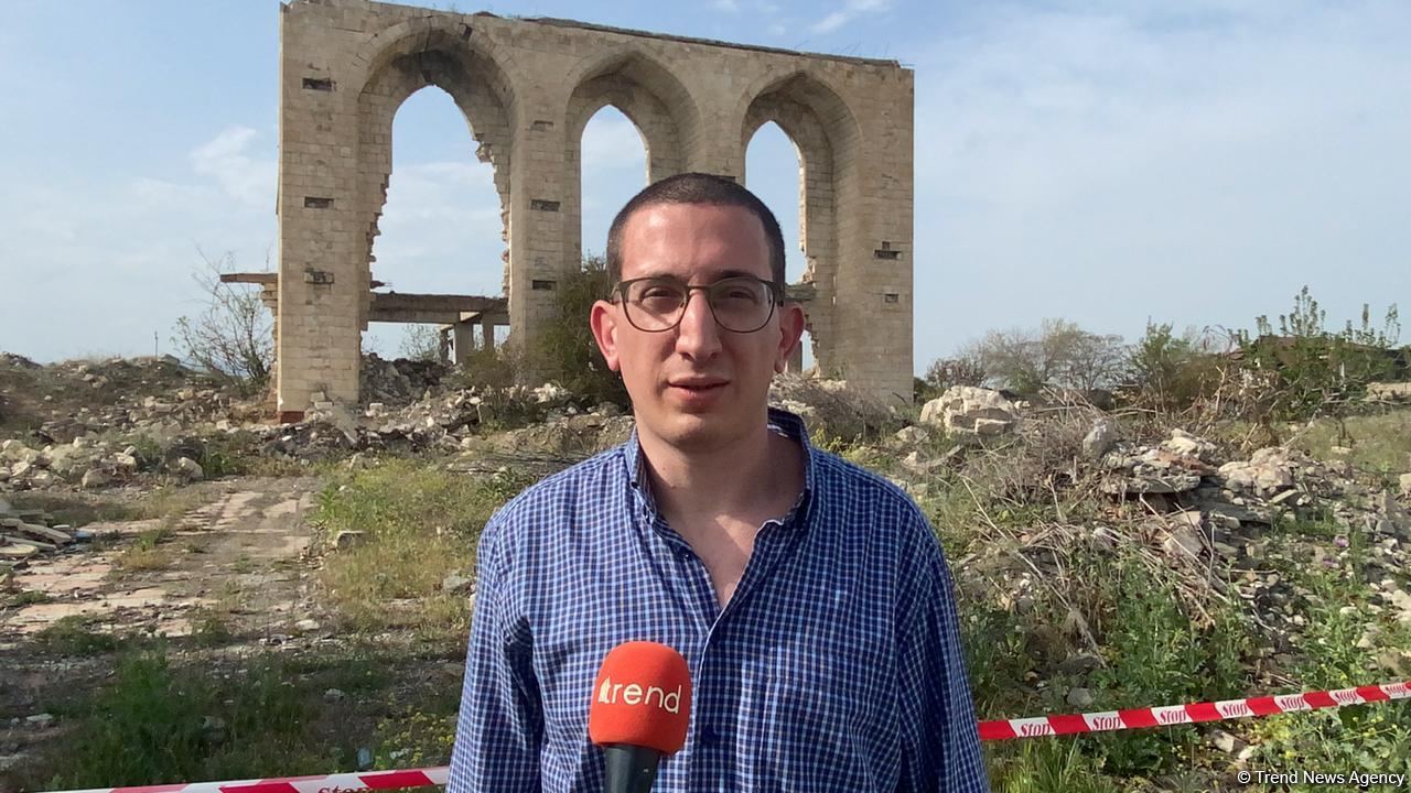 Печально видеть мечеть, разрушенную в результате оккупации территорий Азербайджана – израильский журналист