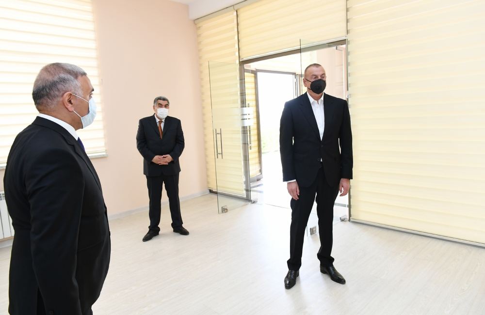 Президент Ильхам Алиев принял участие в мероприятии в связи с вводом в эксплуатацию 110/35/10-киловольтной подстанции "Гарасу" в Гаджигабуле (ФОТО)