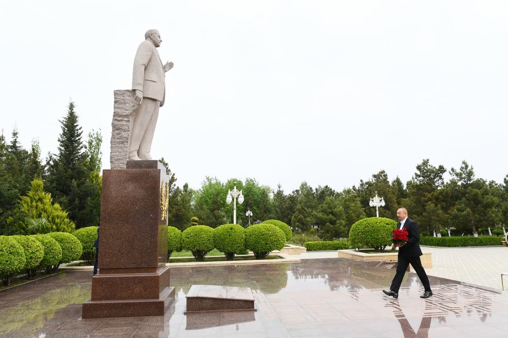 Президент Ильхам Алиев прибыл в Гаджигабульский район (ФОТО/ВИДЕО)
