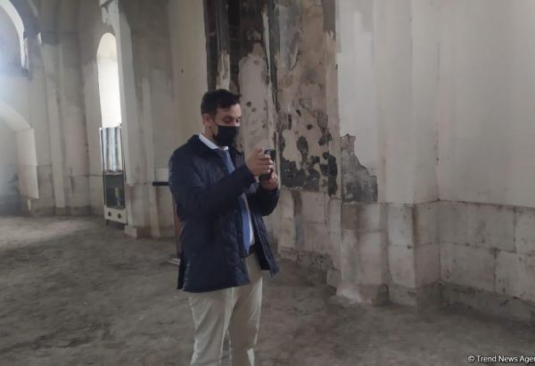 Мы увидели, что исторические памятники в Агдаме подверглись вандализму – французский юрист
