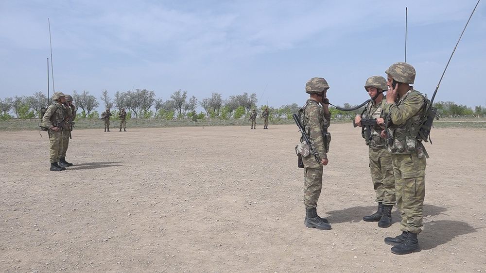 Проведены тактико-специальные занятия с подразделениями связи войск Нахчыванского гарнизона (ФОТО/ВИДЕО)