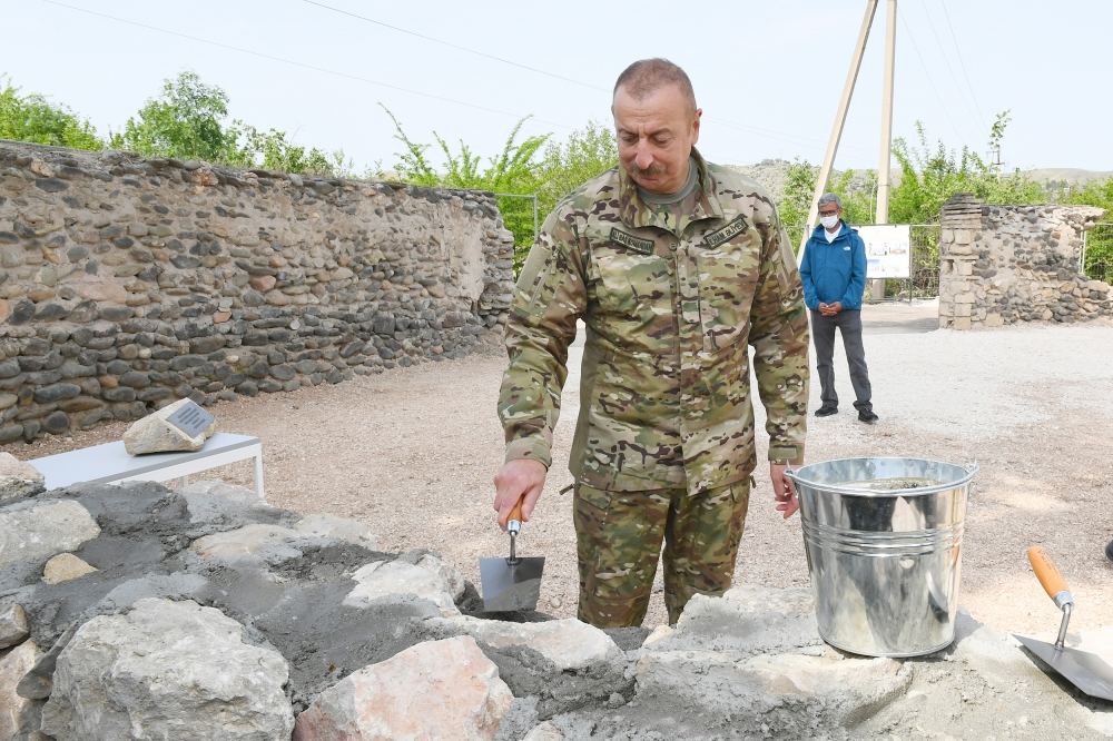 Azerbaijani president, first lady laid foundation of mosque in Zangilan district (PHOTO)