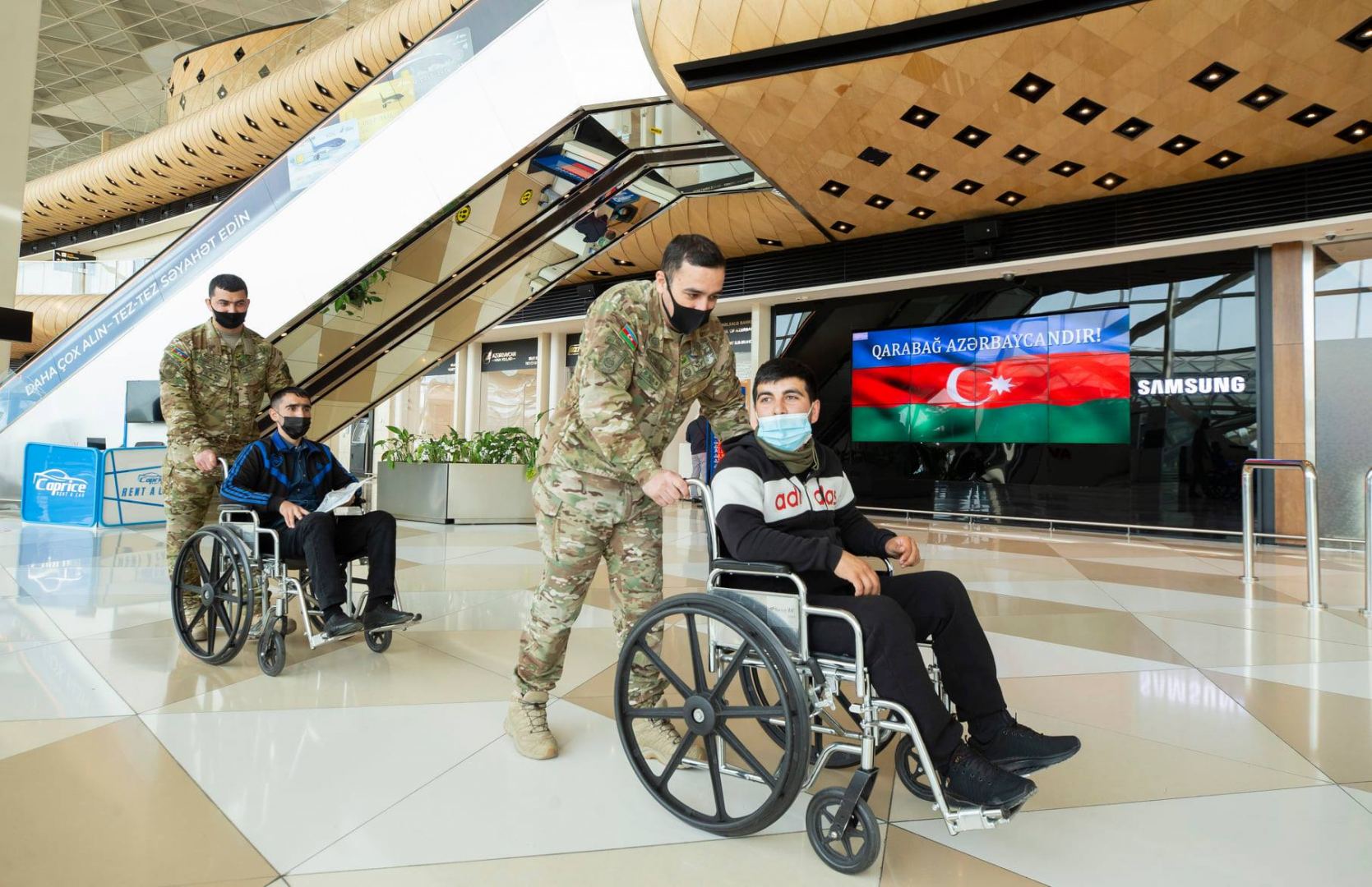В Турцию на лечение отправлены еще 13 тяжелораненых участников Отечественной войны Азербайджана (ФОТО)