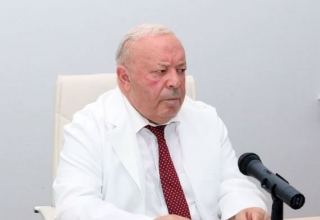 Освобожден от должности главврач Республиканской клинической больницы в Баку