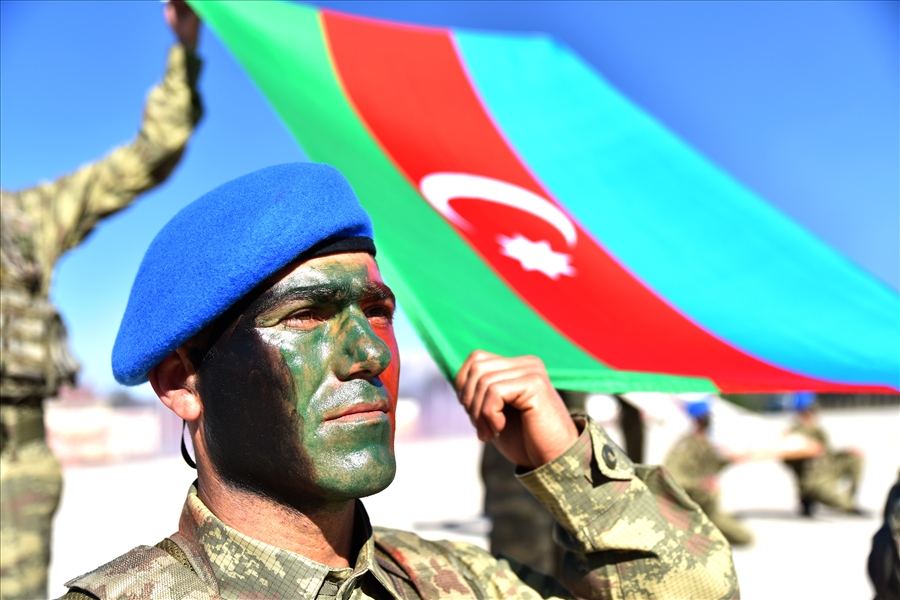Азербайджан остается лидером Южного Кавказа по военной мощи