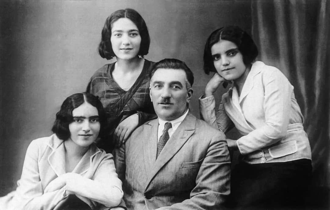 Как известная азербайджанка соответствовала чеховской фразе, или Любовь под одеялом  от Мао Цзэдуна... (ФОТО)