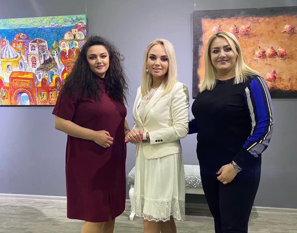 Необходима популяризация азербайджанских художников в России -  Мария Суворовская приехала в Баку (ФОТО)