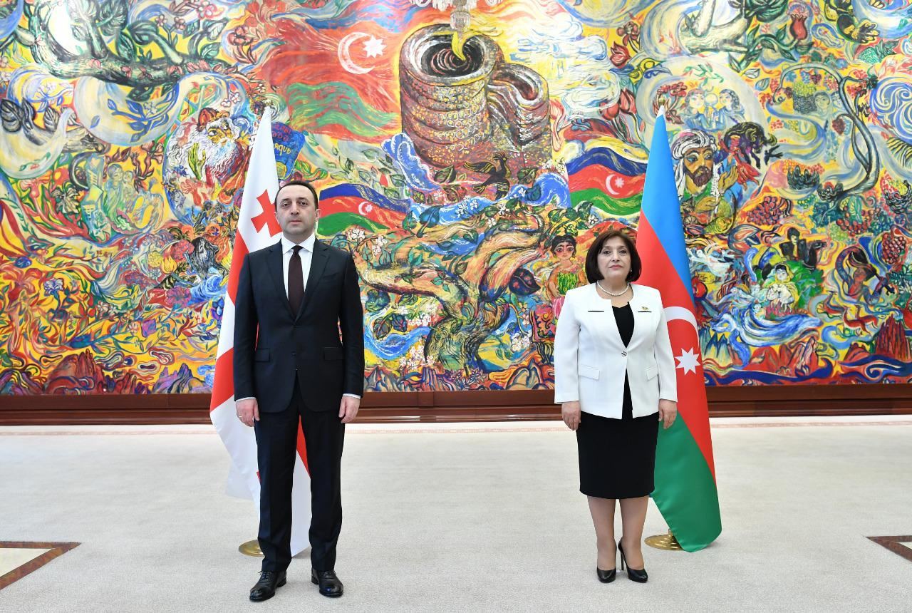 Chair of Azerbaijani parliament meets Georgian PM (PHOTO)