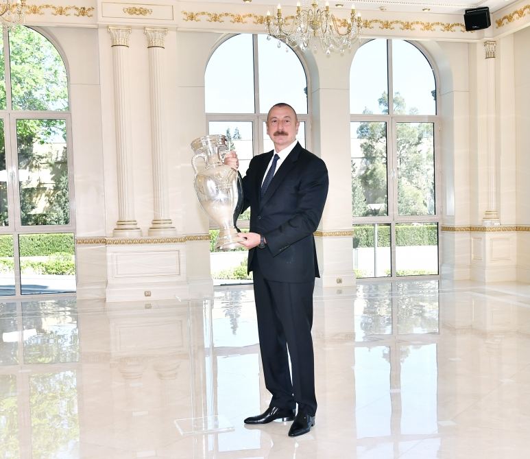 EURO 2020 Trophy presented to Azerbaijani President Ilham Aliyev (PHOTO)