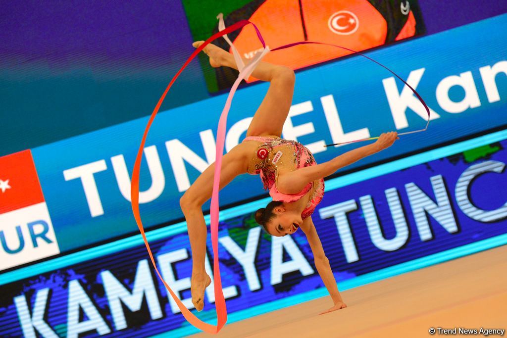 Best moments of second day of Rhythmic Gymnastics World Cup in Baku (PHOTO)