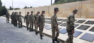 В Азербайджанской Армии проведены мероприятия по случаю 76-й годовщины Победы (ФОТО)