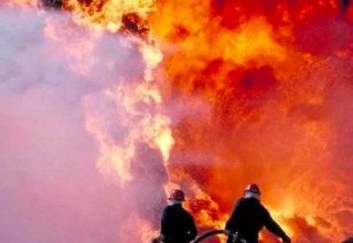На нефтеперерабатывающем заводе в Кувейте произошел пожар