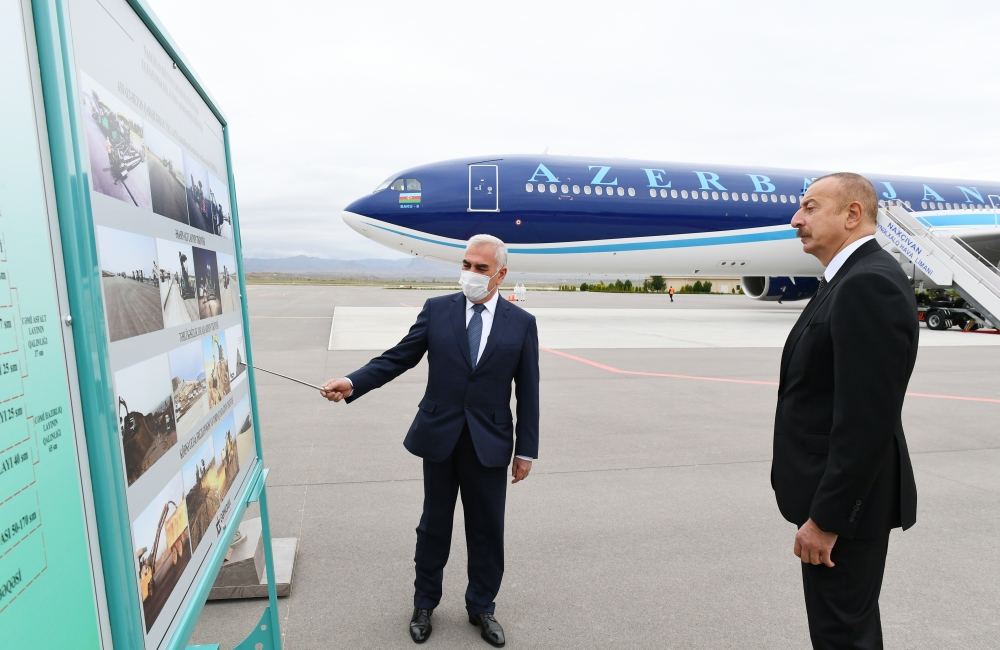 Президент Ильхам Алиев принял участие в презентации ​​новой взлетно-посадочной полосы Нахчыванского международного аэропорта (ФОТО)