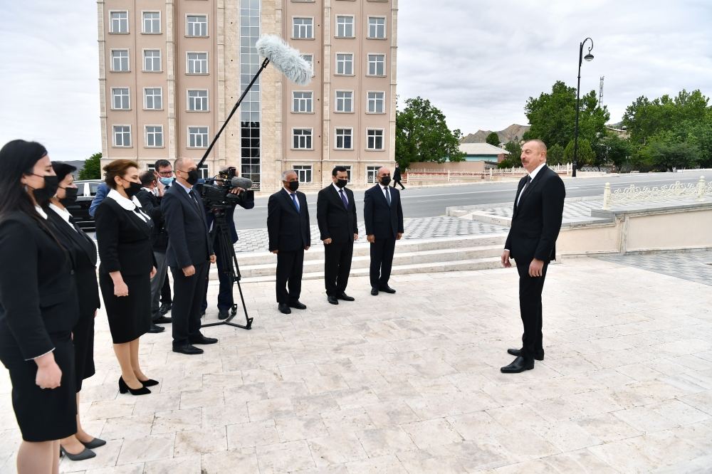 Президент Ильхам Алиев: Нахчыван развивается, процветает, все вопросы находят решение