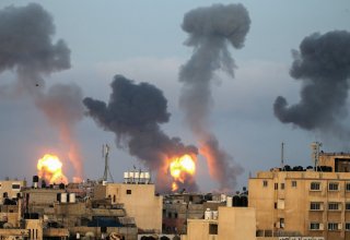 Hamas and Israel step up attacks as Jerusalem unrest ignites Gaza