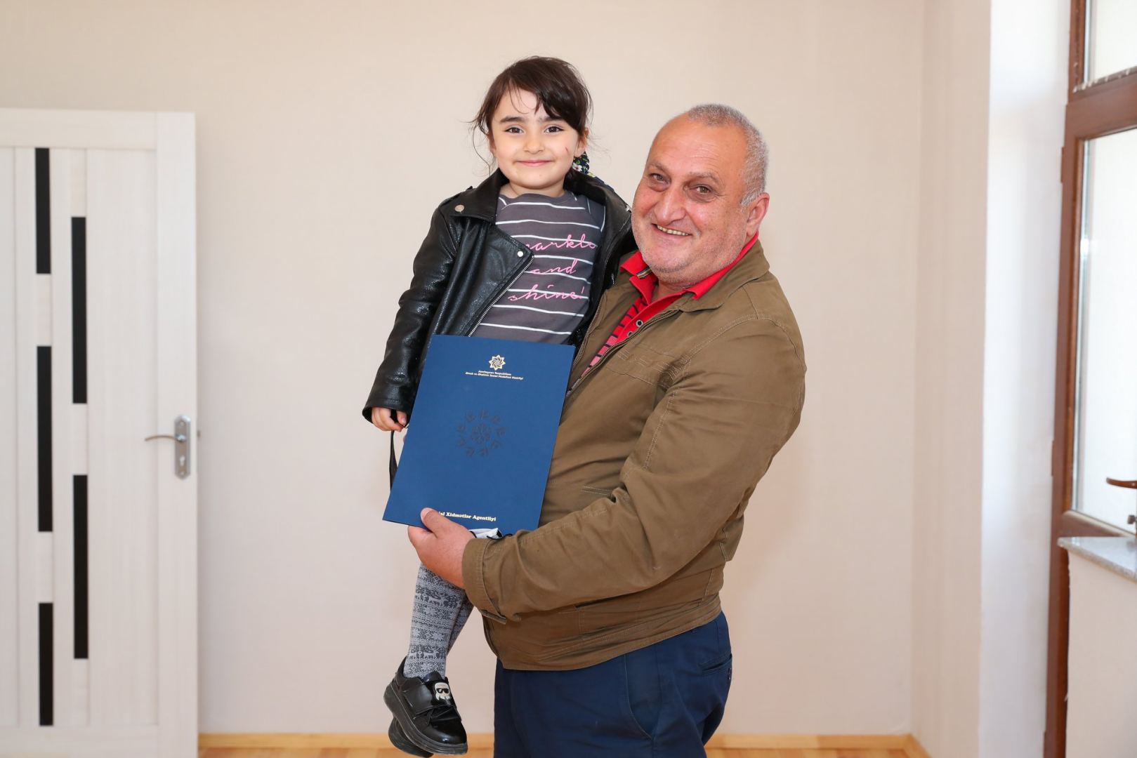В Азербайджане семьям шехидов и инвалидам войны предоставлено 50 квартир (ФОТО)