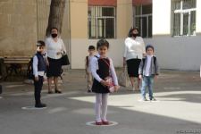 Azerbaijan partially resumes full-time lessons at schools in several cities and districts (PHOTO)