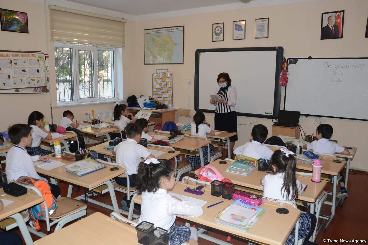 В школах с пятидневным обучением первым учебным днем на следующей неделе будет 31 мая - минобразования Азербайджана