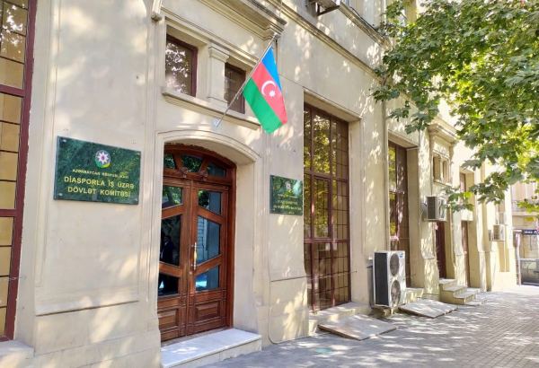 Azerbaijani diaspora supports peaceful protests of compatriots in Karabakh