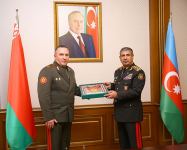 Azerbaijani defense minister meets with delegation from Belarus (PHOTO/VIDEO)