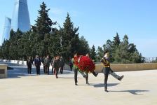 Azerbaijani defense minister meets with delegation from Belarus (PHOTO/VIDEO)